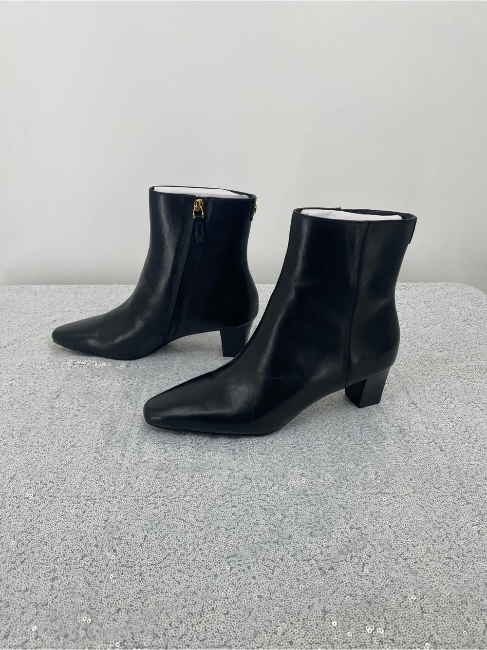 Lauren Ralph Lauren Willa Burnished Leather Booties. Ankle Boot size 9